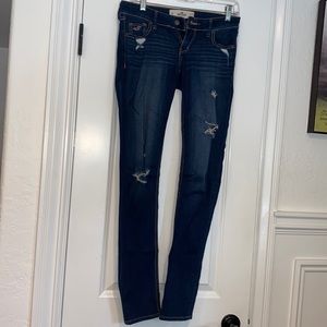 Hollister ripped skinny jeans